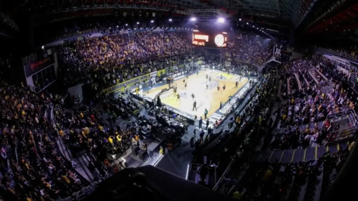 Η Βουλή ενέκρινε την παραχώρηση του Κλειστού Άνω Λιοσίων στην ΑΕΚ για 49 χρόνια